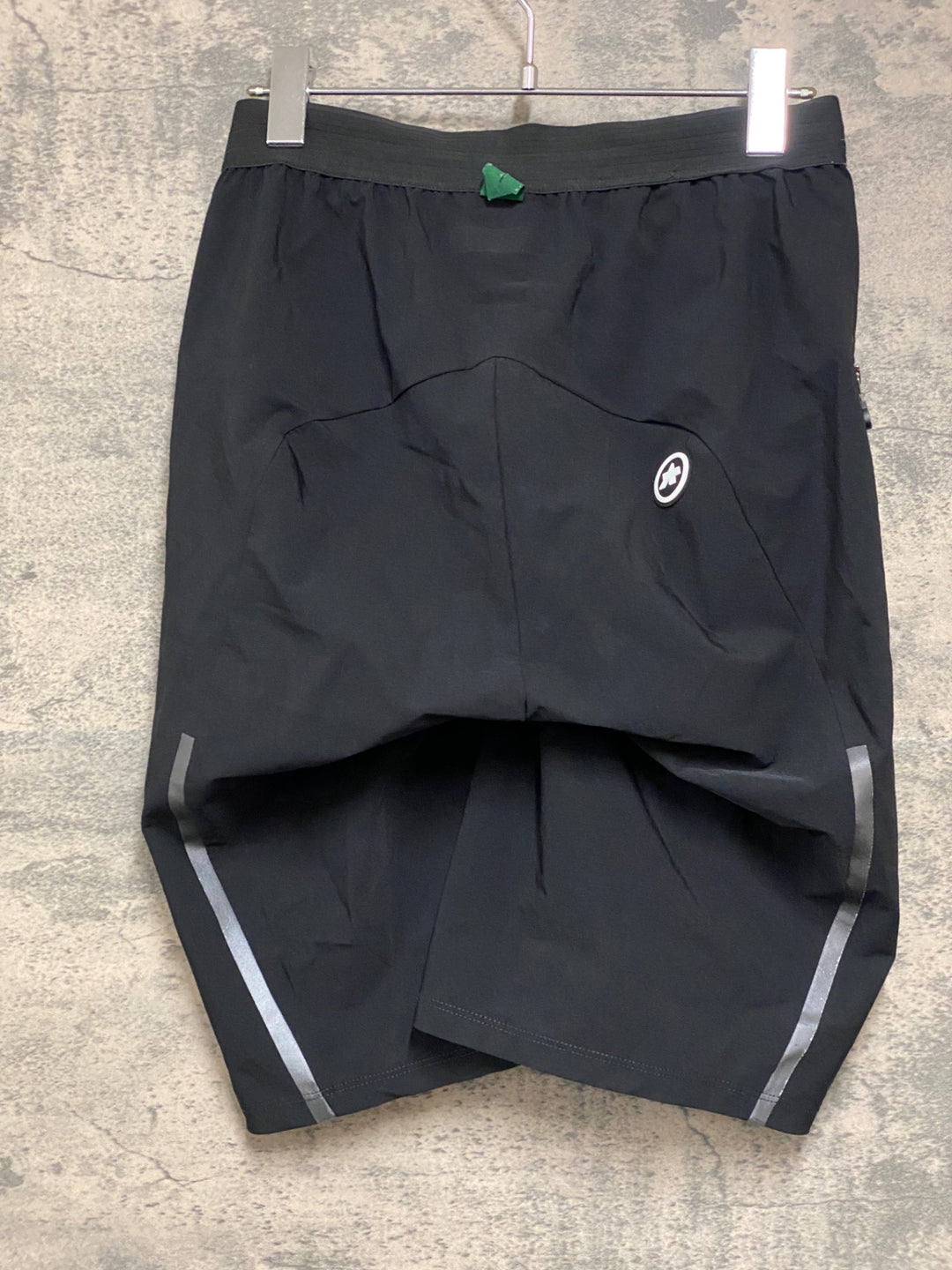 JL095 アソス assos MILLE GTC ZEPPELIN CARGO SHORTS C2 サイクルパンツ 黒 S 膝丈