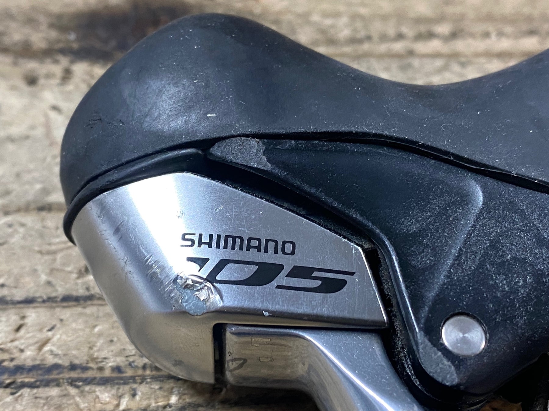 KB454 シマノ SHIMANO 105 ST-5700 STIレバー 2x10S ※右側変速不良