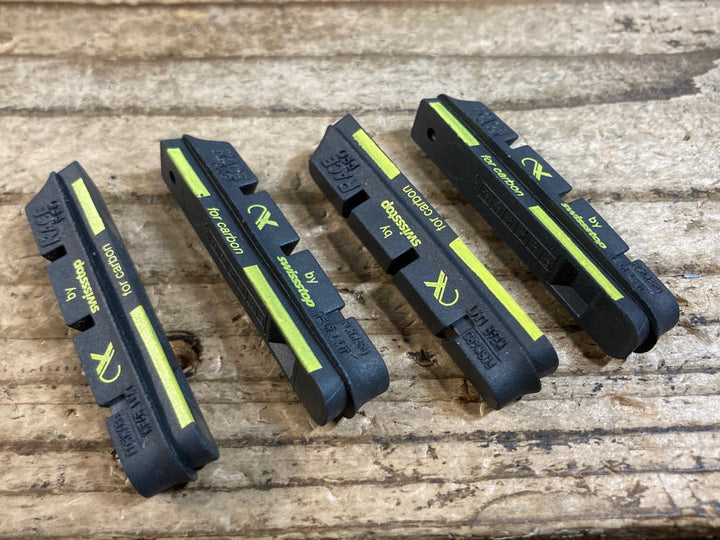 KI425 AX Lightness ブレーキパッド 4pcs カンパニョーロ用