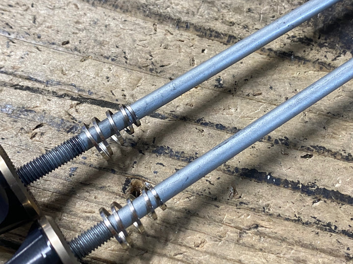 KF885 DT SWISS RWS クイックスキュワー 100x130mm スチールシャフト