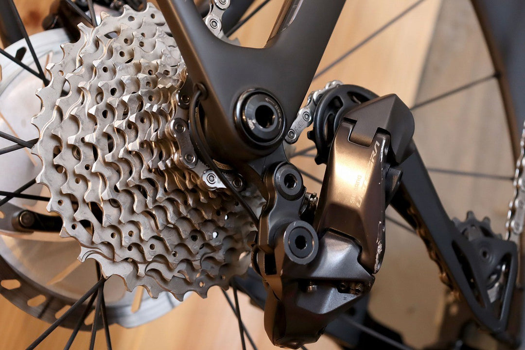 トレック TREK マドン MADONE SLR Gen8 P1 2025 Mサイズ アルテグラ Di2 R8170 12S カーボン ロードバイク 【千葉店】