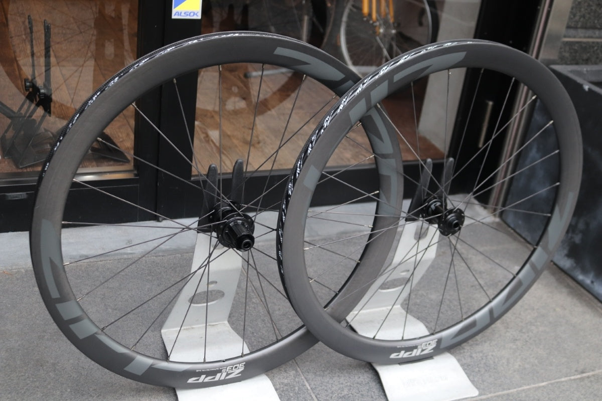 ジップ ZIPP 303S TUBELESS DISC カーボン チューブレス ディスクブレーキ ホイールセット シマノ12/11Sフリー フックレス  ワイドリム 23mm 【東京南麻布店】