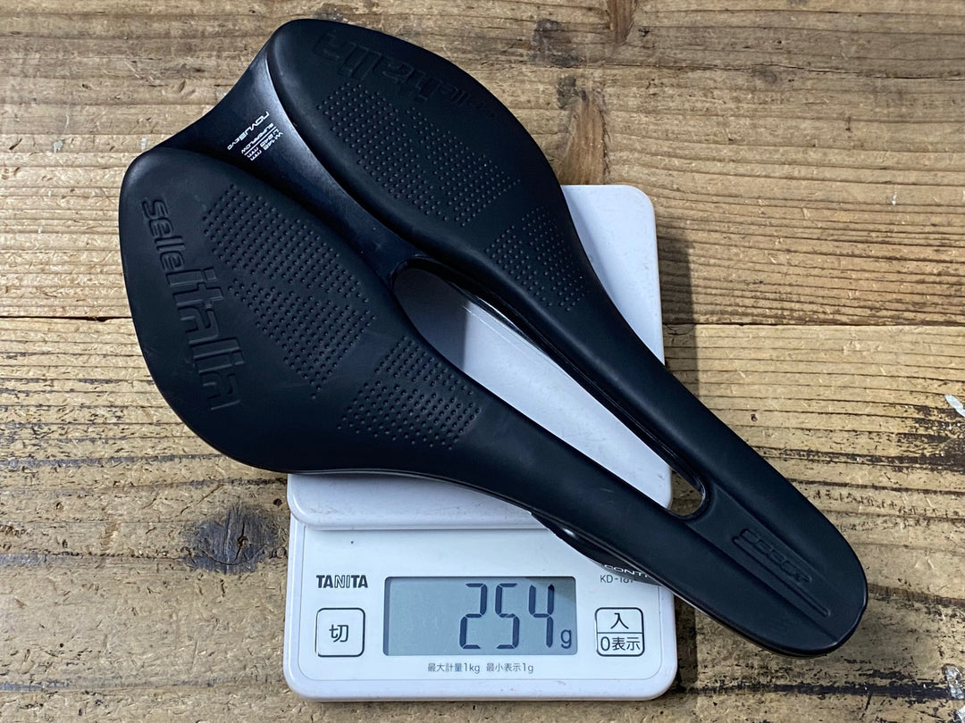 KQ624 セライタリア selle italia NOVUS BOOST EVO サドル 黒 145mm