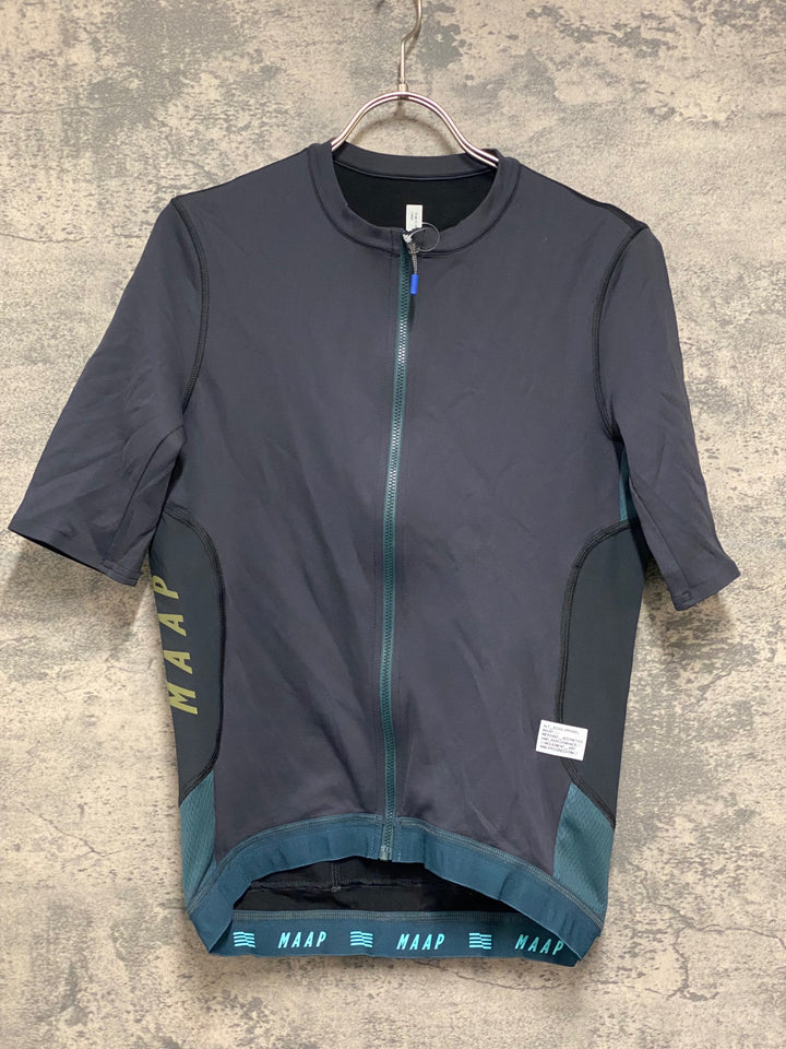 JV863 マープ MAAP ALT ROAD JERSEY 半袖 サイクルジャージ グレー L 裏起毛