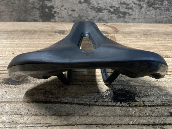 JZ924 スペシャライズド SPECIALIZED PHENOM EXPERT サドル 黒 155mm HOLLOW Tiレール