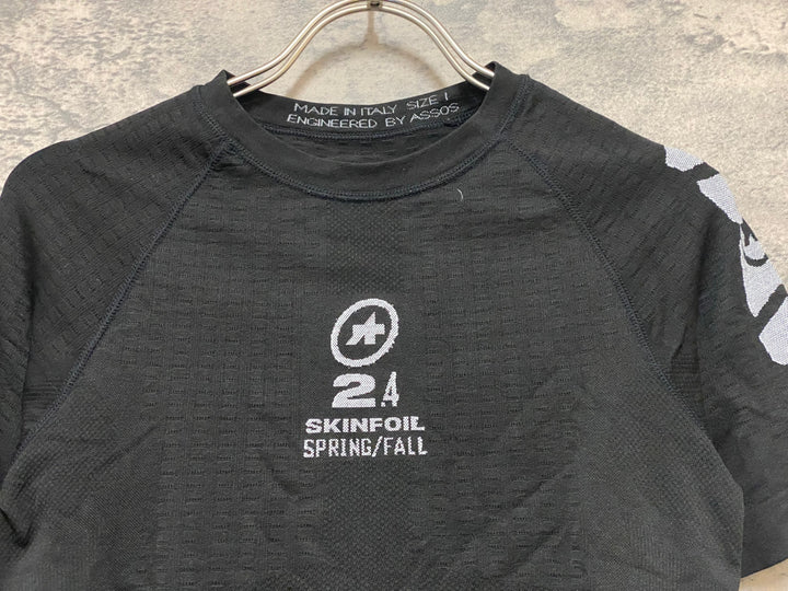KA899 アソス ASSOS SKINFOIL SPRING 半袖 ベースレイヤー 黒 Ⅰ