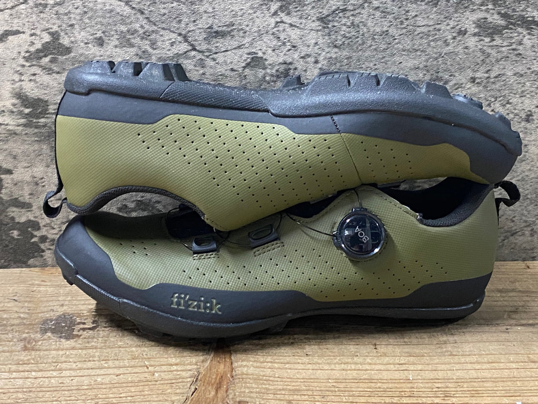 KH793 フィジーク fizik TERRA ATLAS ビンディングシューズ カーキ EU42 SPD