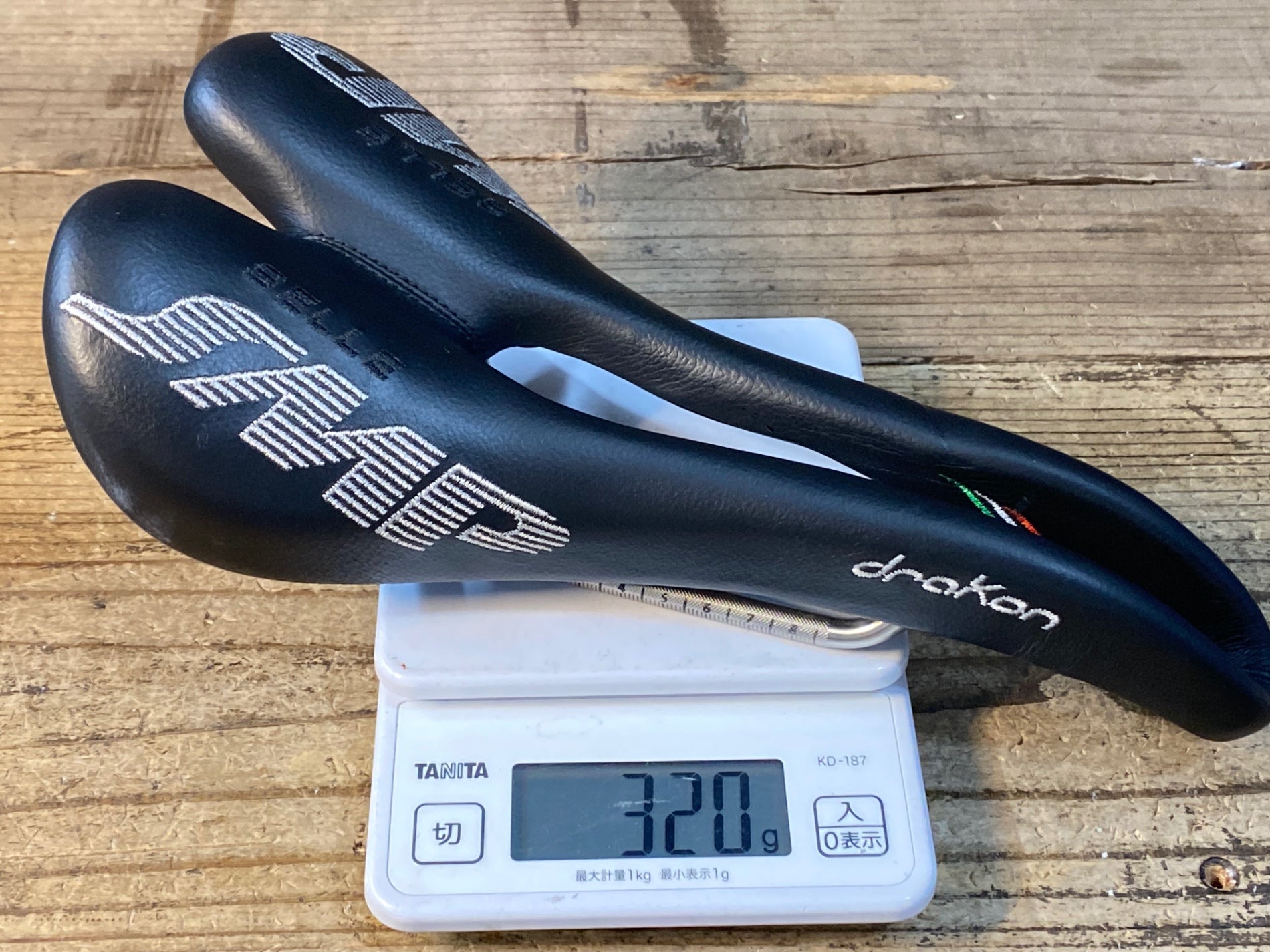 JX481 SELLE SMP drakon サドル 黒 135mm aisi 304_tubeレール – BICI