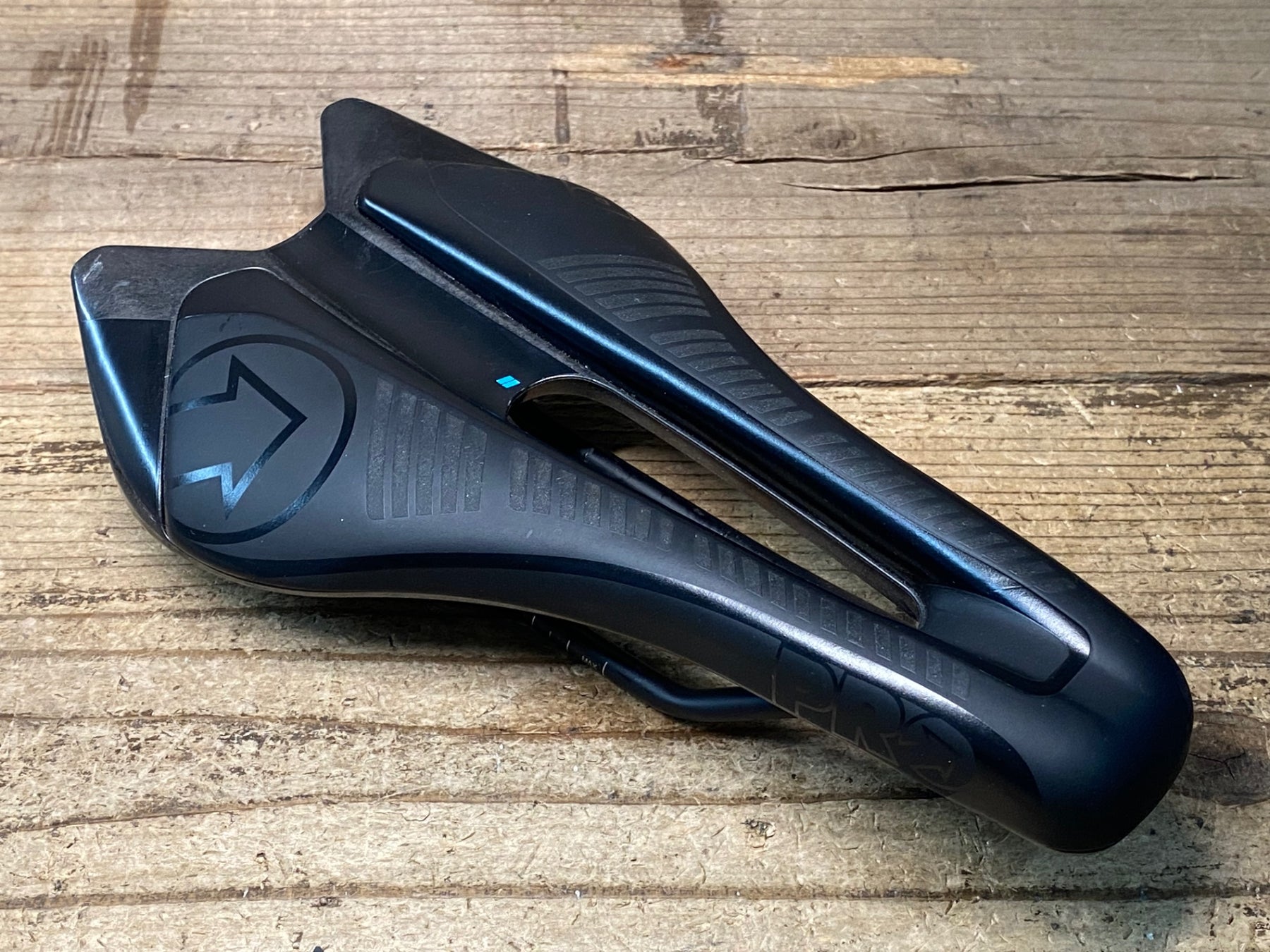 JP075 シマノ SHIMANO PRO AEROFUEL サドル 黒 142mm – BICI AMORE