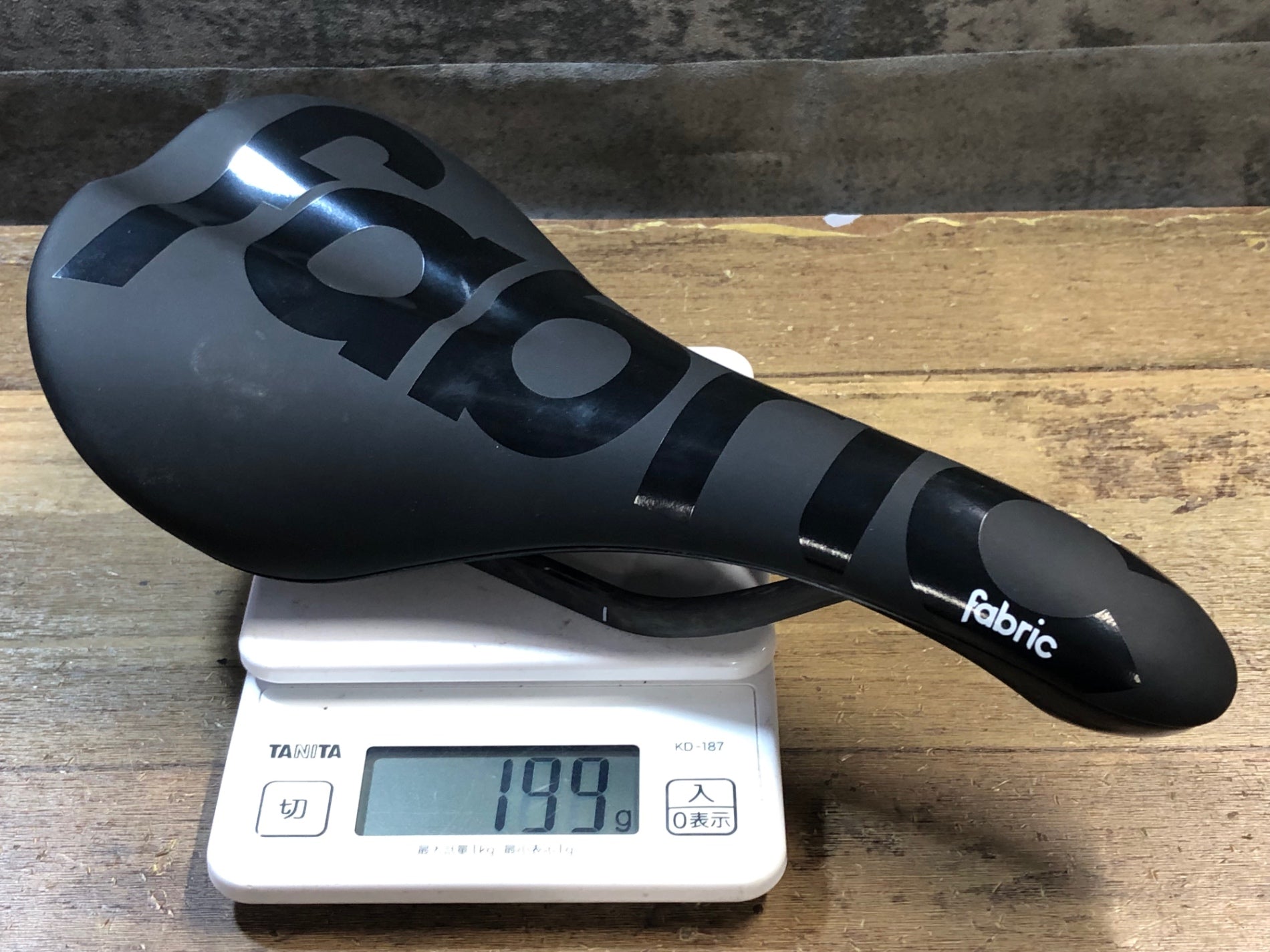 JV713 ファブリック FABRIC SCOOP RADIUS ULTIMATE サドル – BICI