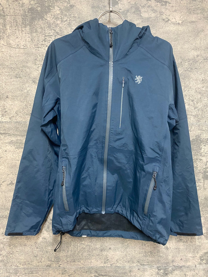JN746 カペルミュール Kapelmuur レインジャケット フーディ L ネイビー