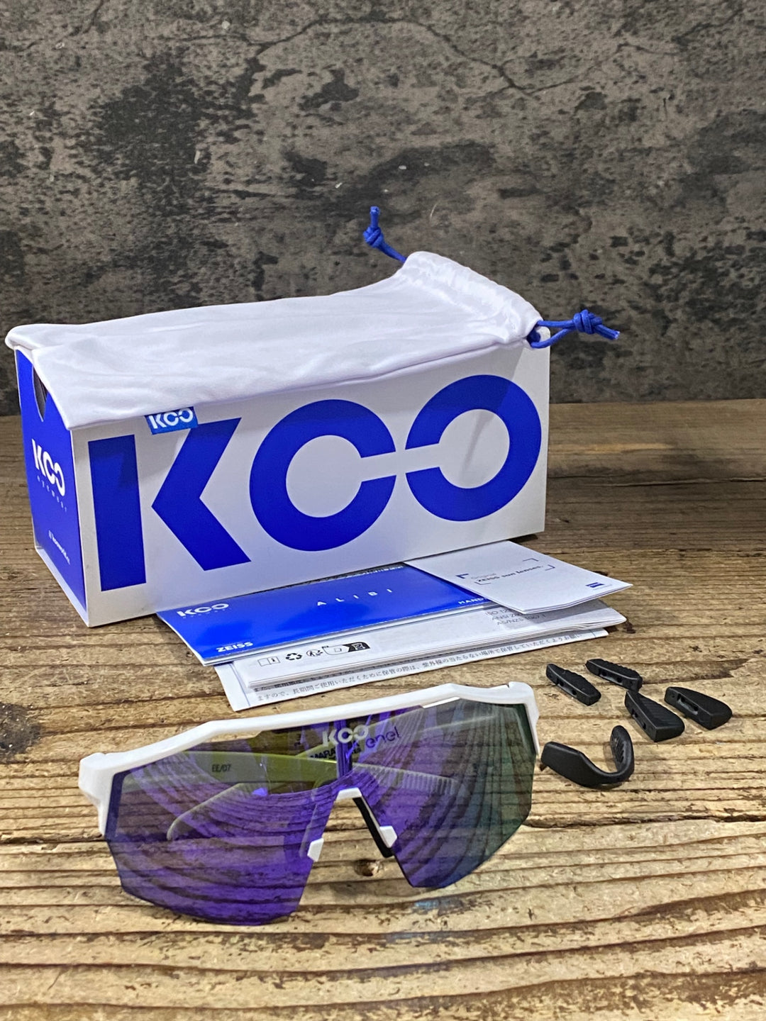 KK229 クー KOO アリビ ALIBI アイウェア サングラス 白 フォトクロミック
