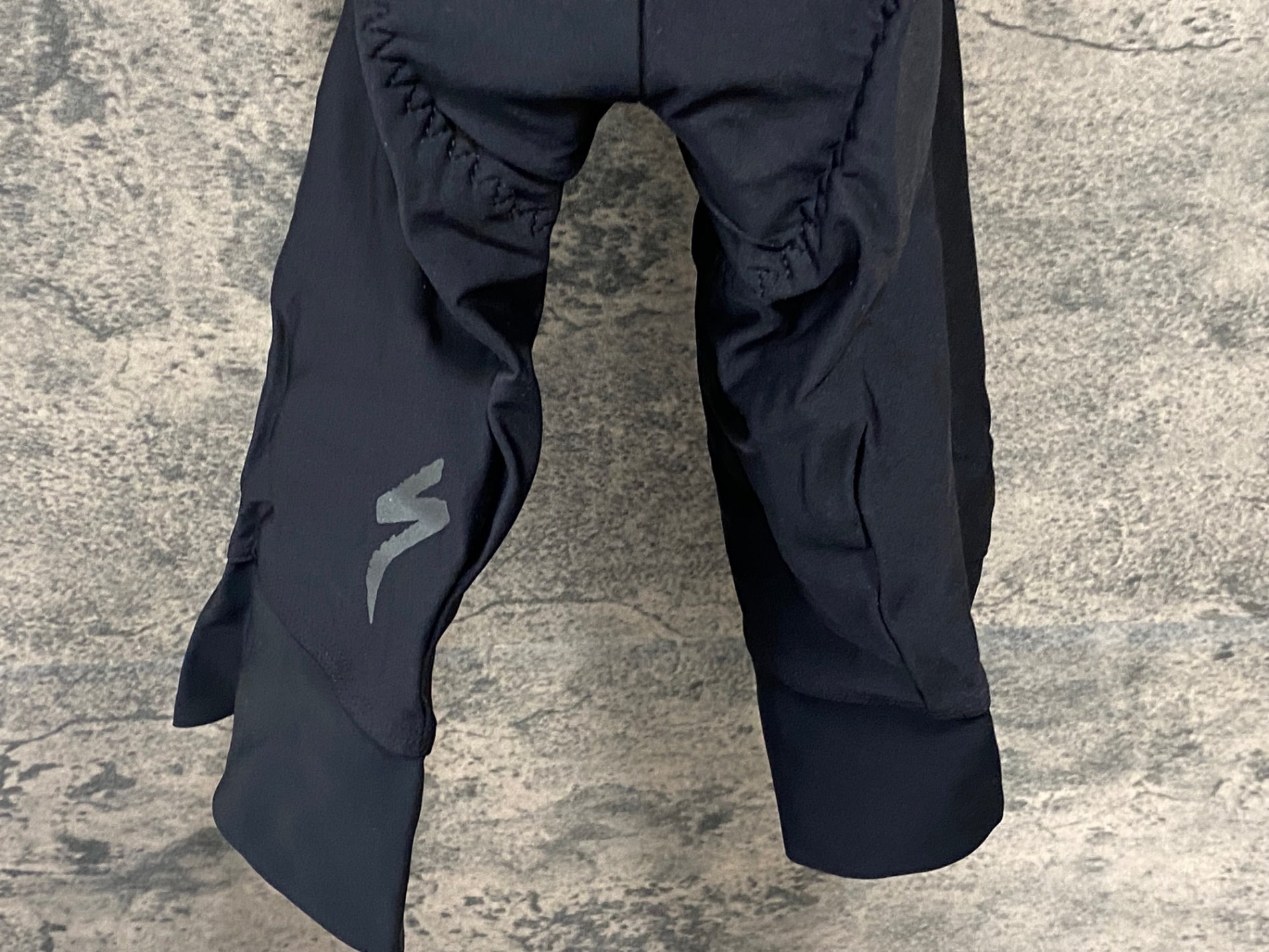 JV623 スペシャライズド SPECIALIZED SL R BIB SHORT ビブショーツ 黒