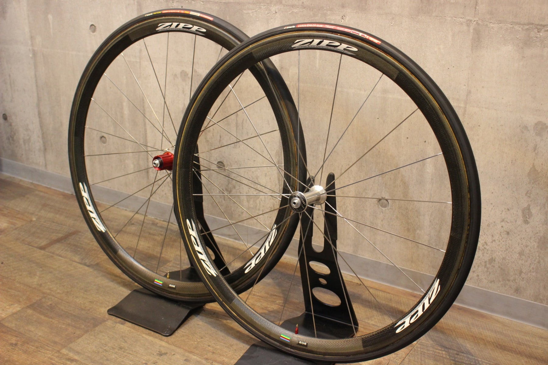 カンパ11/12Sフリー付属】ジップ ZIPP 202 カーボン チューブラー