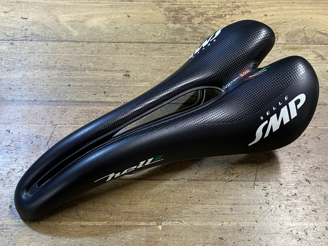 KP371 Selle SMP hell s サドル 黒 138mm aisi 304 tubeレール