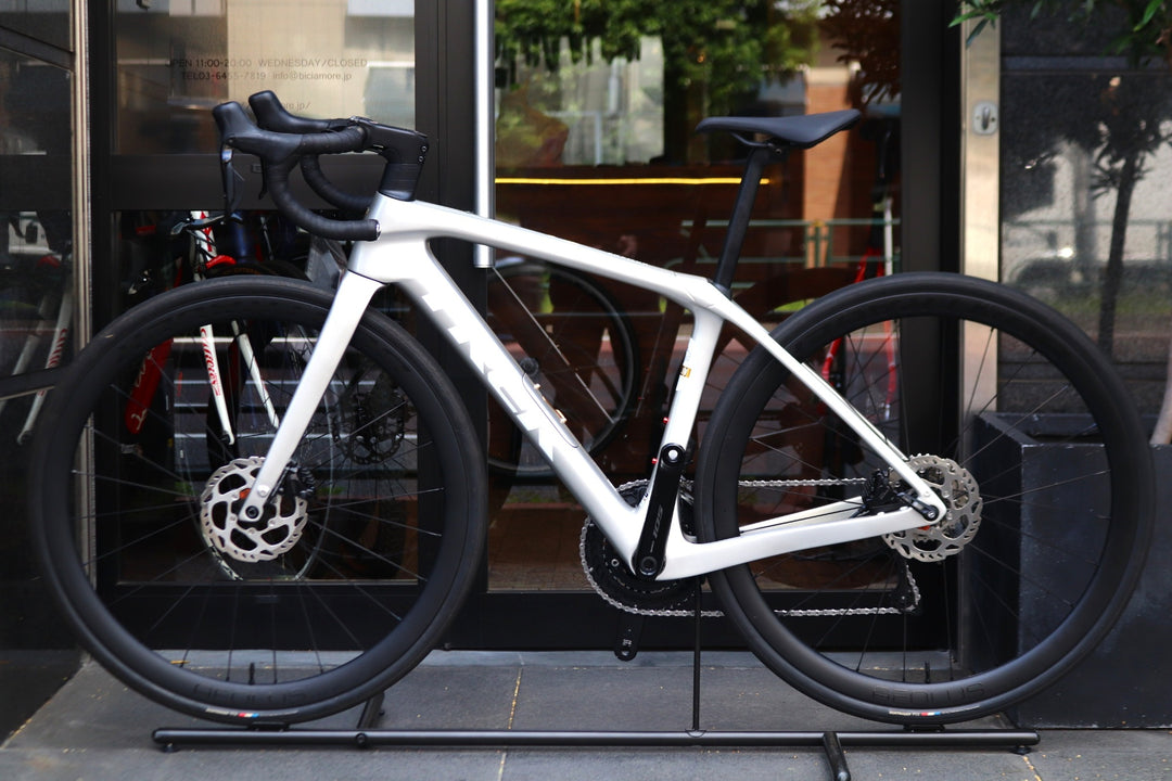 トレック TREK ドマーネ DOMANE SL6 2025モデル 50サイズ シマノ 105 R7170 Di2 12S カーボン ロードバイク AEOLUS PRO37 【東京南麻布店】