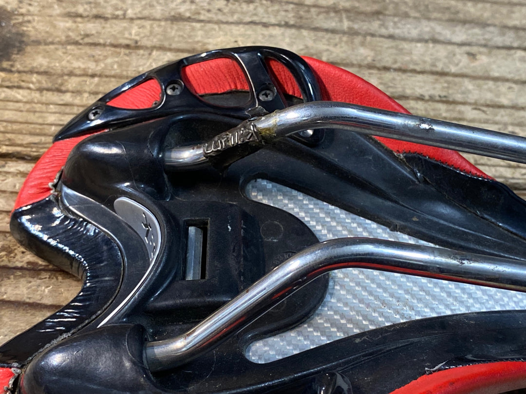 JT218 フィジーク FIZIK アリアンテ ALIANTE サドル 赤黒 kiumレール