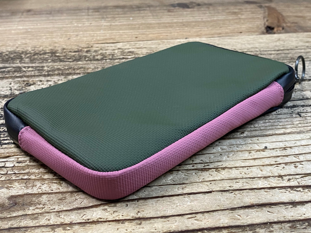 JW521 ラファ Rapha ESSENTIAL CASE-EXCESS エッセンシャルケース ピンク オリーブ