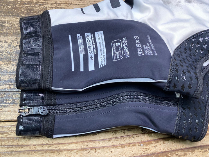 JQ191 アソス assos winterBootie S7 シューズカバー 白黒 2 裏起毛 汚れあり