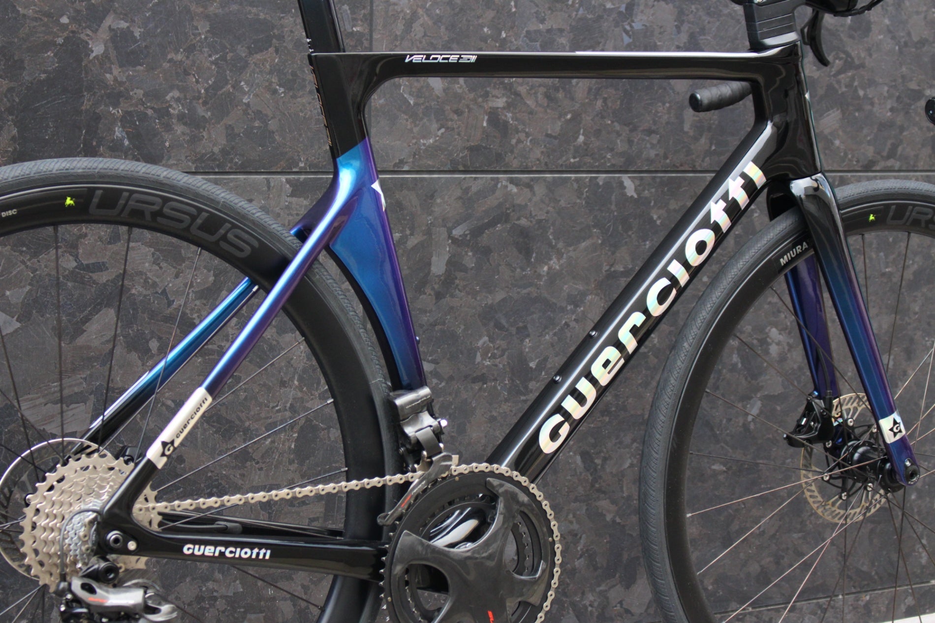 グエルチョッティ Guerciotti Veloce S 2023 Lサイズ カンパニョーロ