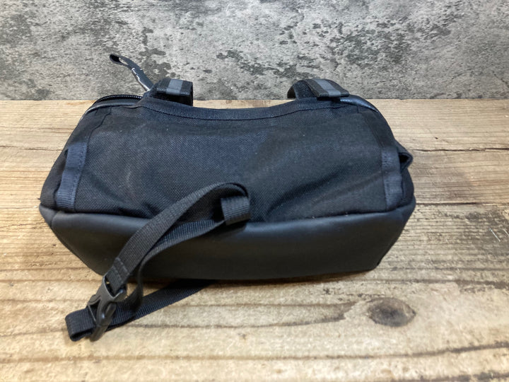 KF694 クローム CHROME HELIX HANDLEBAR BAG ハンドルバーバッグ 黒