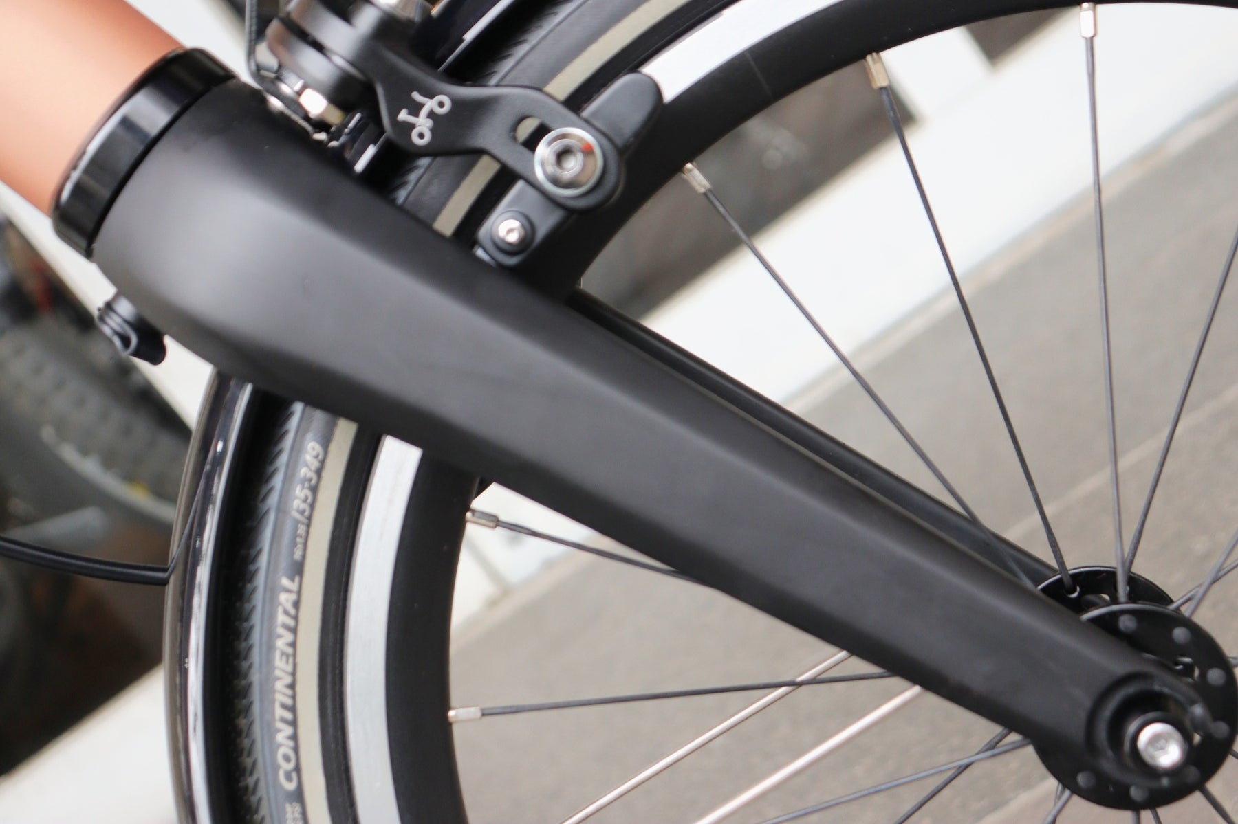 ブロンプトン BROMPTON T LINE URBAN LOW CERATECH BRONZE S4L 2025