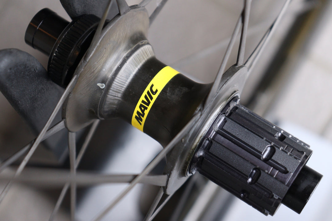 【鬼ベアリング換装！】マヴィック MAVIC COSMIC ULTIMATE 45 DISC UST カーボン チューブレスレディ ホイールセット シマノ11S/12S 19C 【横浜店】