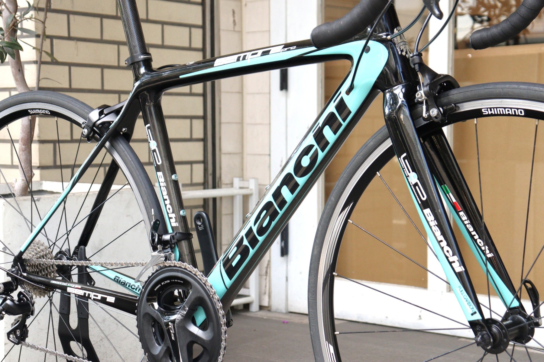 値下げ　Bianchi ビアンキ Sempre Pro ロードバイク カーボン 値下げ Bianchi ビアンキ Sempre Pro ロードバイク カーボン