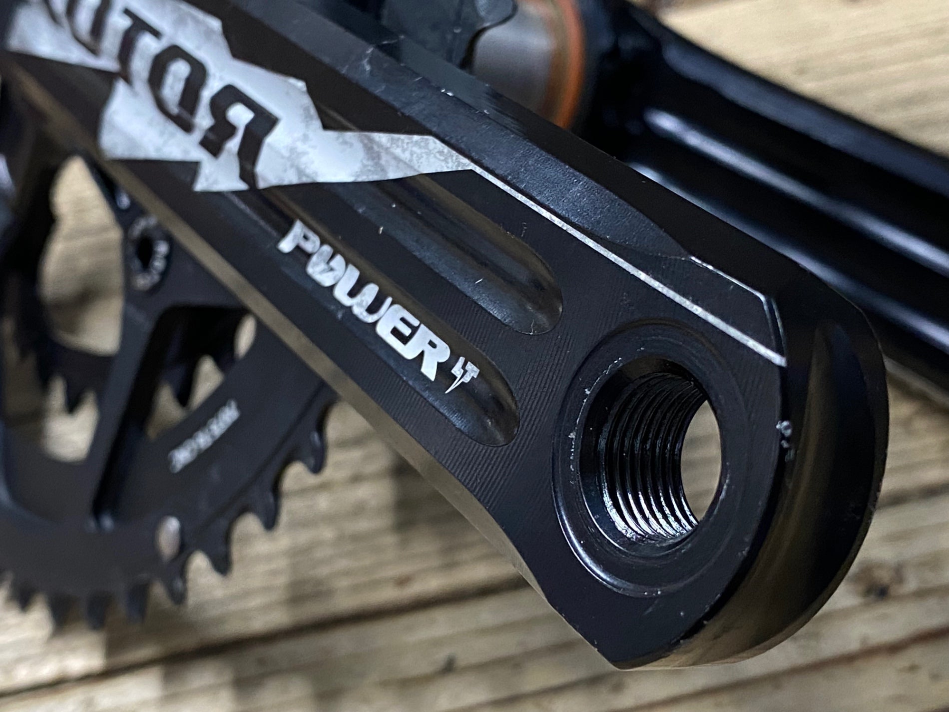 JN398 ローター ROTOR 3D+ POWER パワーメーター クランクセット 52