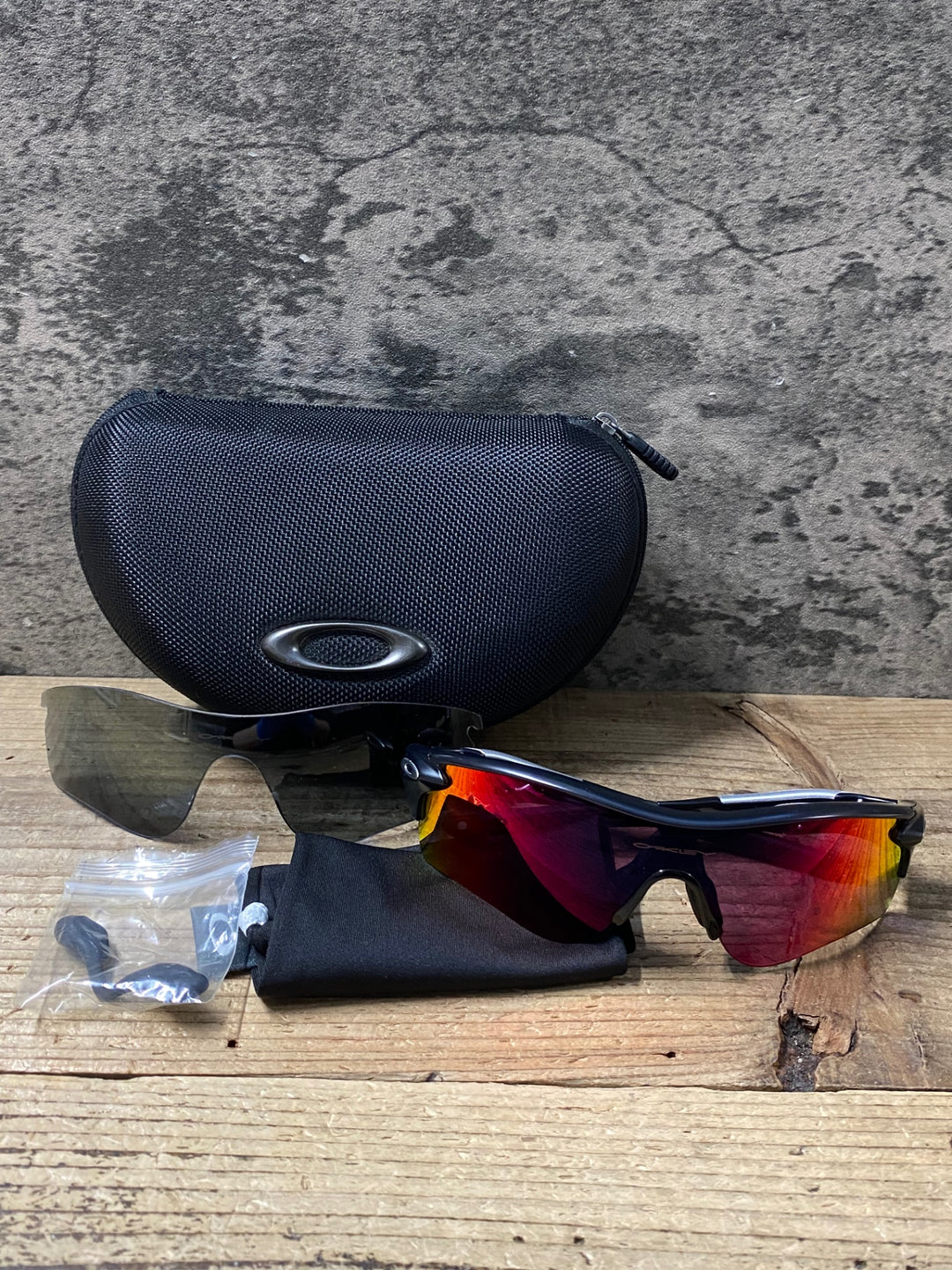 KN206 オークリー OAKLEY RADAR LOCK サングラス アイウェア 黒赤 PRIZM ROAD