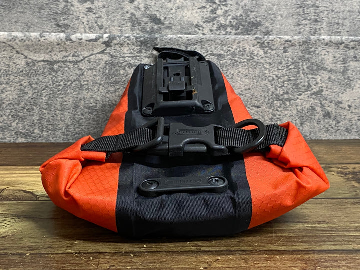 JW834 オルトリーブ ORTLIEB サドルバッグ オレンジ ※取り付けパーツ欠品