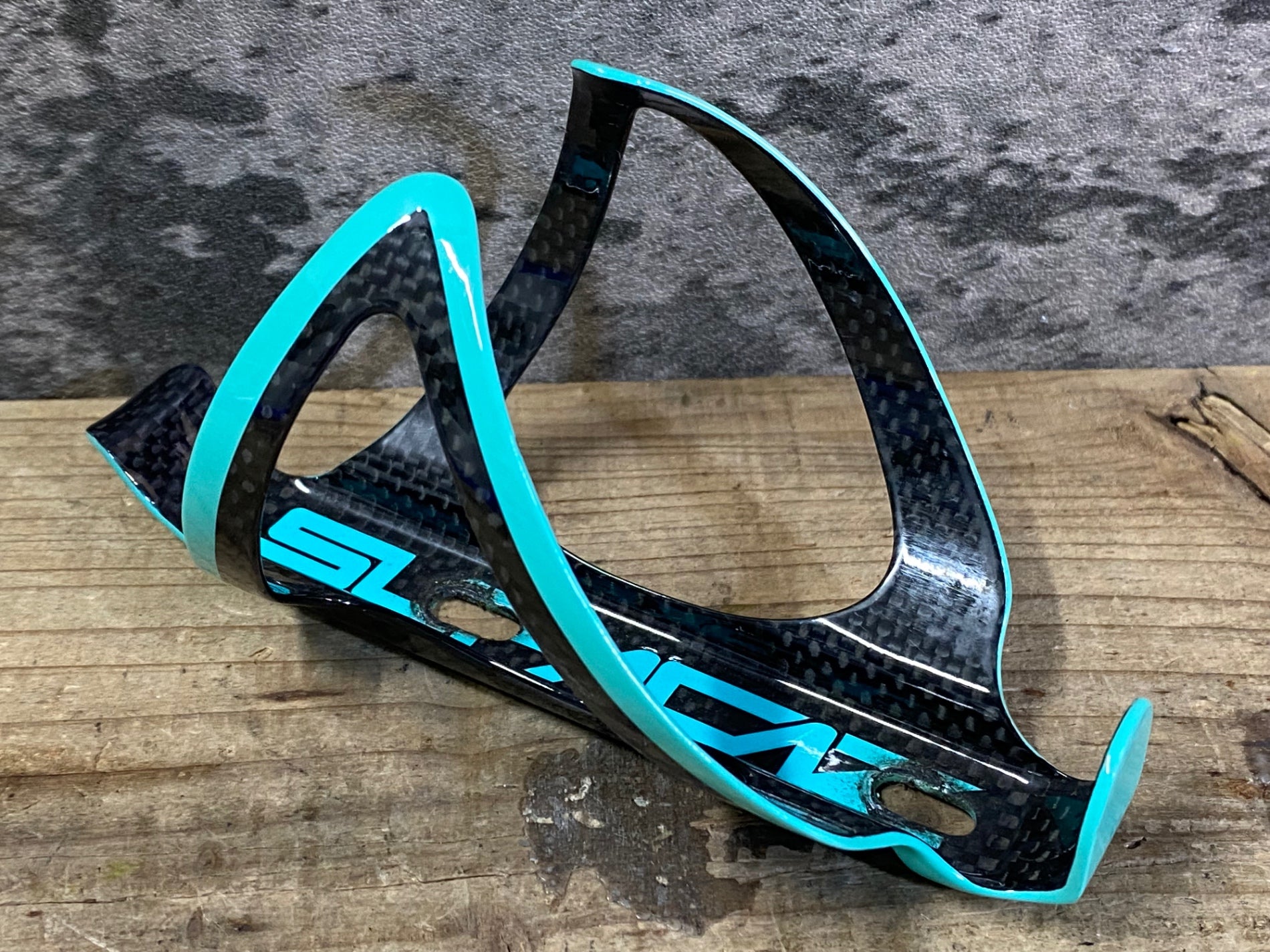 スパカズSUPACAZ フライケージ カーボン　ネオングリーン　新品未使用 JO674 スパカズ SUPACAZ FLY CAGE CARBON カーボン ボトルケージ