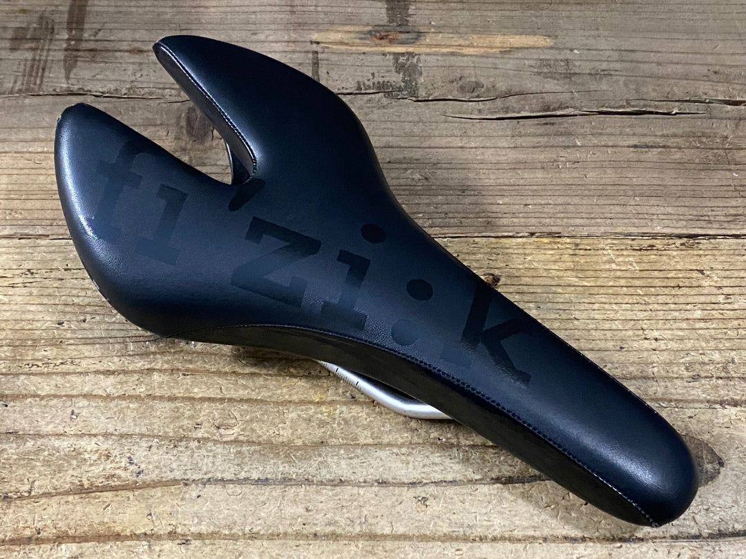 KP946 フィジーク fizik ARDEA サドル 黒 MANGANESEレール