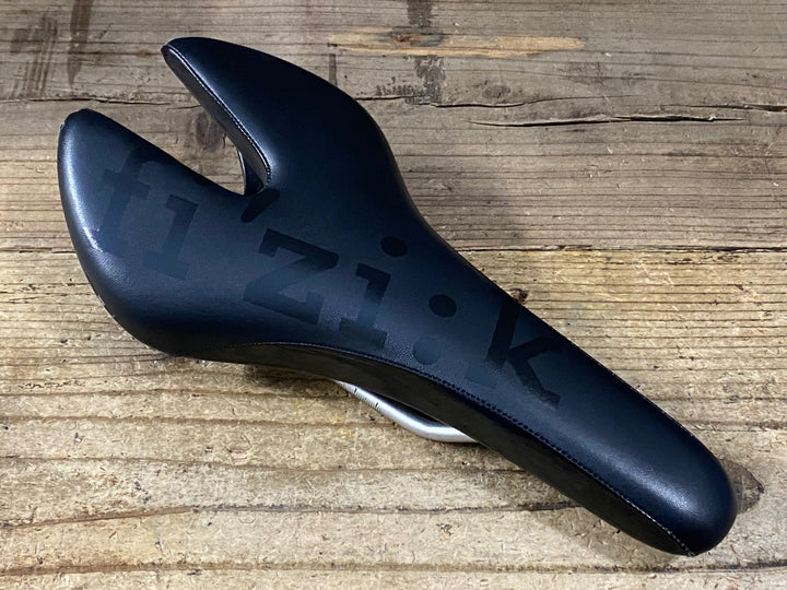 KP946 フィジーク fizik ARDEA サドル 黒 MANGANESEレール