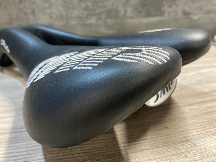 JW598 SELLE SMP プラス PLUS サドル 黒 aisi304レール