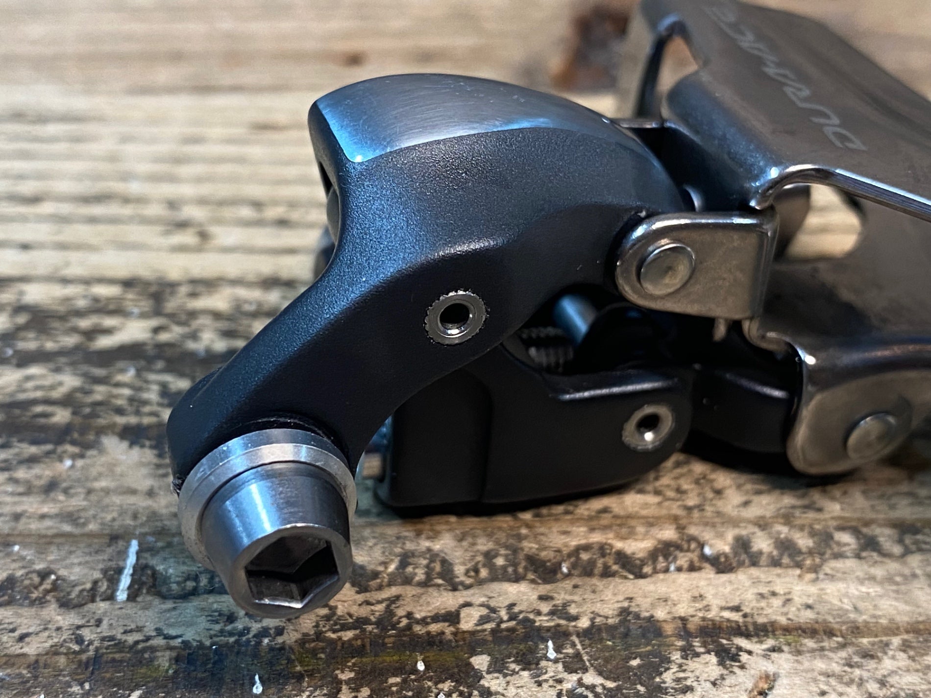 デュラエース　フロントディレイラー ◇◇シマノ SHIMANO デュラエース DURA-ACE フロントディレイラー FD