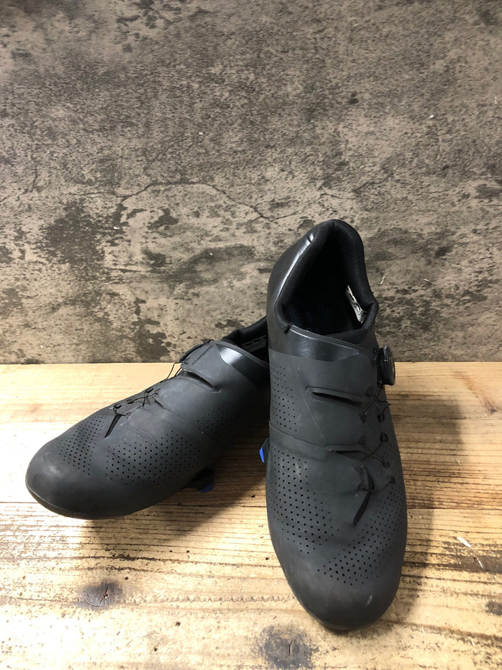KA353 シマノ SHIMANO RC3 SHRC302M L01S ビンディングシューズ BOA 3穴 黒 EU43 ※傷