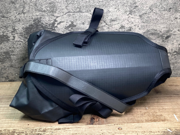 JI160 ラファ Rapha EXPLORE WATERPROOF REAR PACK サドルバッグ 黒
