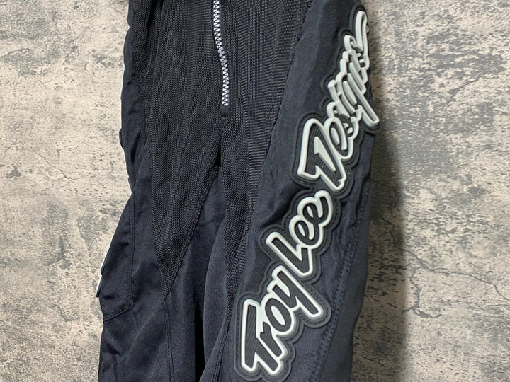 JV399 トロイリーデザイン Troy Lee Design ハーフパンツ 黒 28a