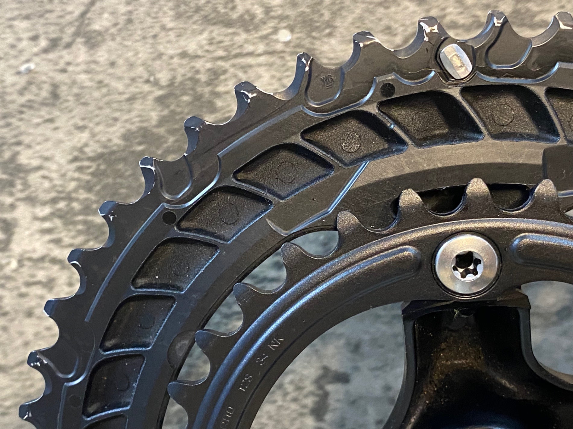 JP866 シマノ SHIMANO 105 FC-R7100 クランクセット 172.5mm 50/34T