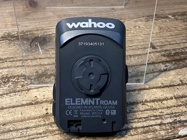 IV621 ワフー WAHOO ELEMNT ROAM サイクルコンピューター 起動確認済 ※画面割れ、液晶表示されない部分有のためジャンク