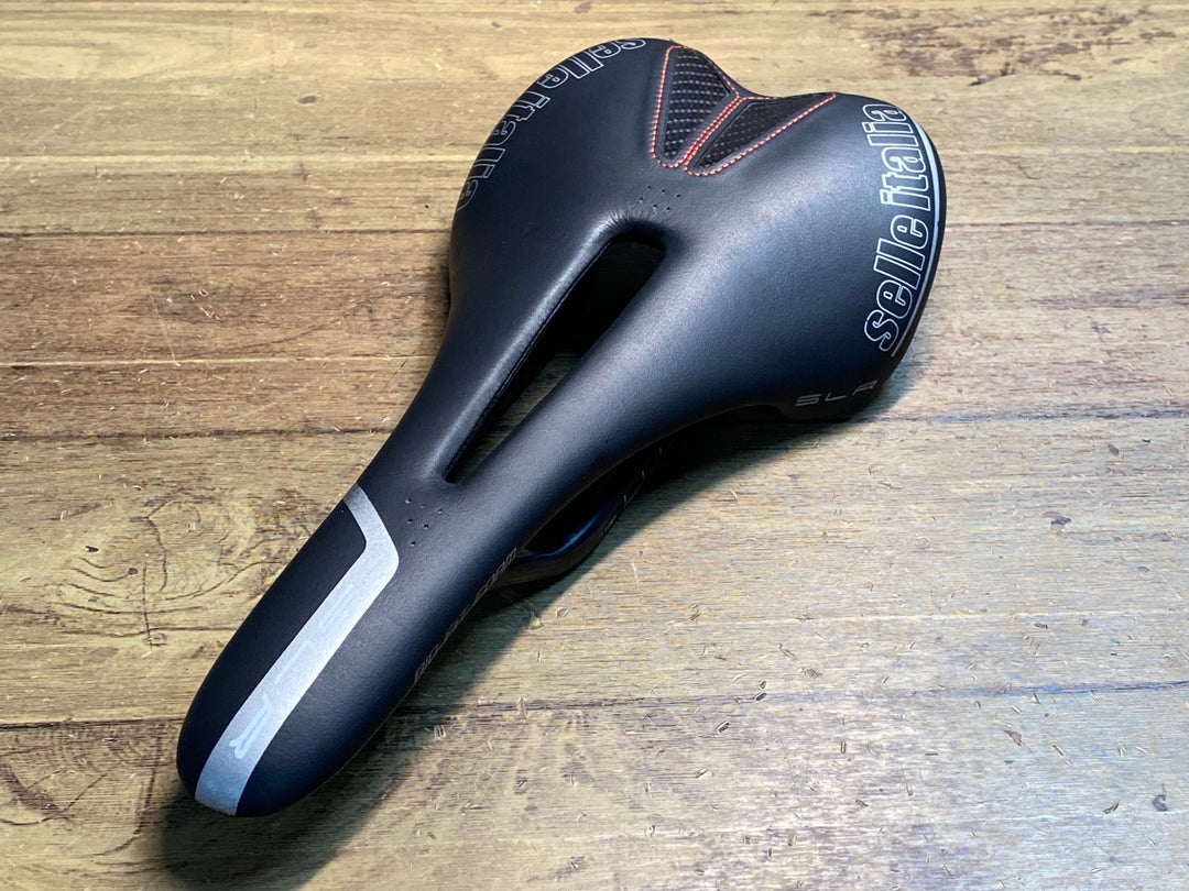 JG842 セライタリア Selle Italia SLR KIT CARBONIO FLOW サドル カーボンレール 黒