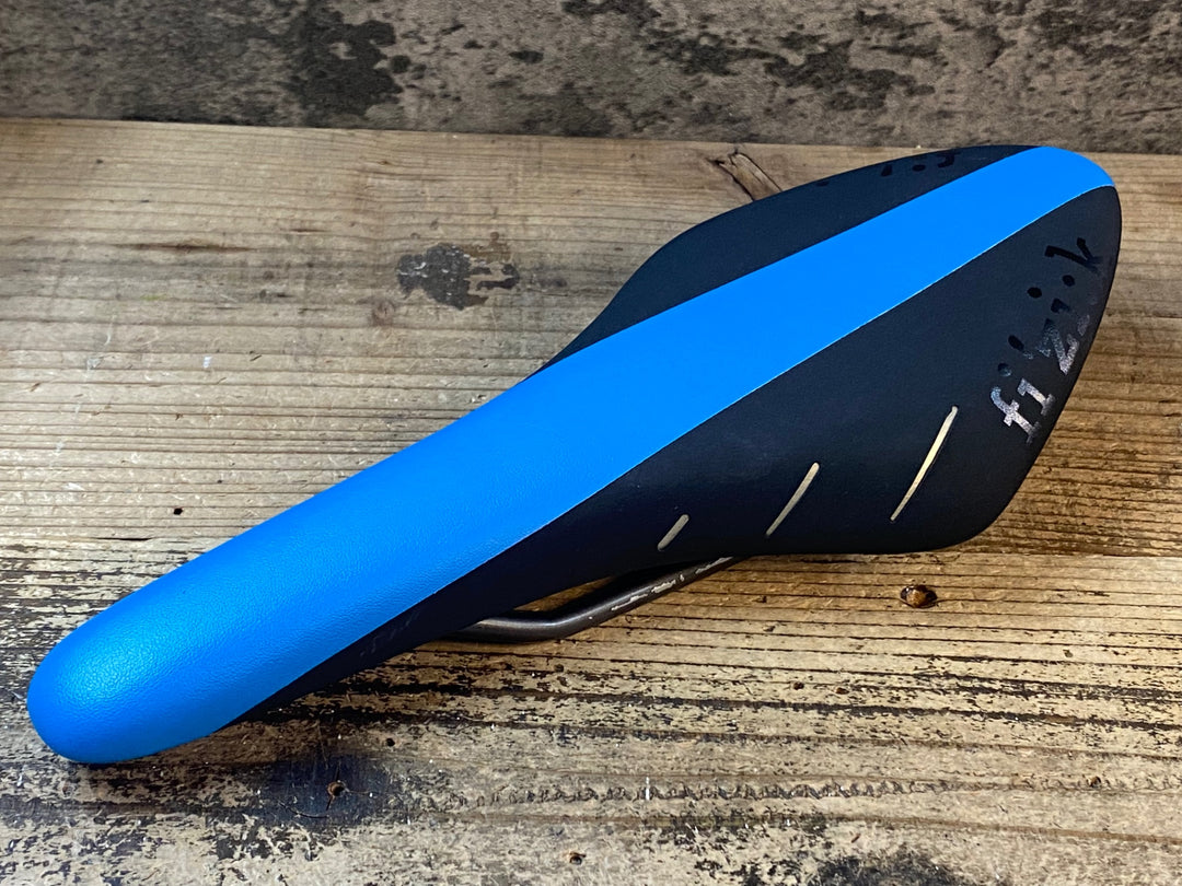 JP087 フィジーク fizik アリオネ ARIONE R7 サドル 黒 青 MANGANESE レール
