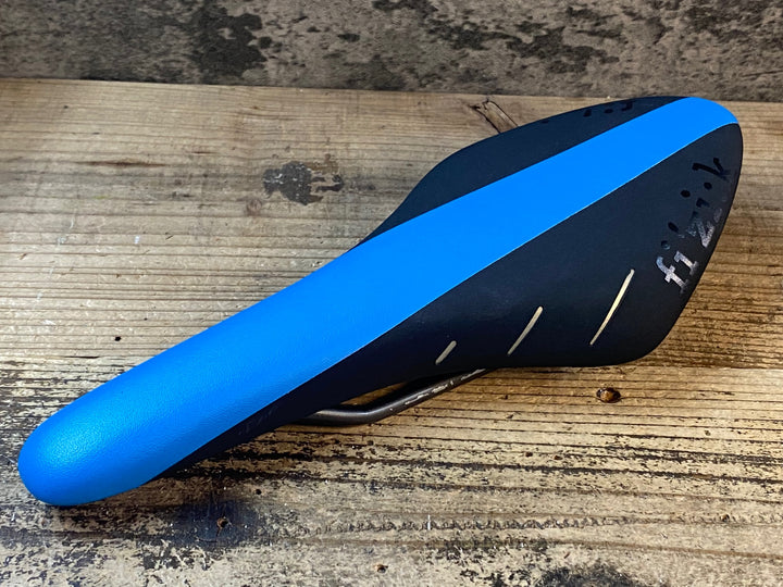 JP087 フィジーク fizik アリオネ ARIONE R7 サドル 黒 青 MANGANESE レール