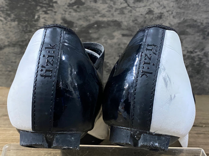 KL836 フィジーク fizik ARIA R3 SHOES ビンディングシューズ 3穴 BOA 白 EU42