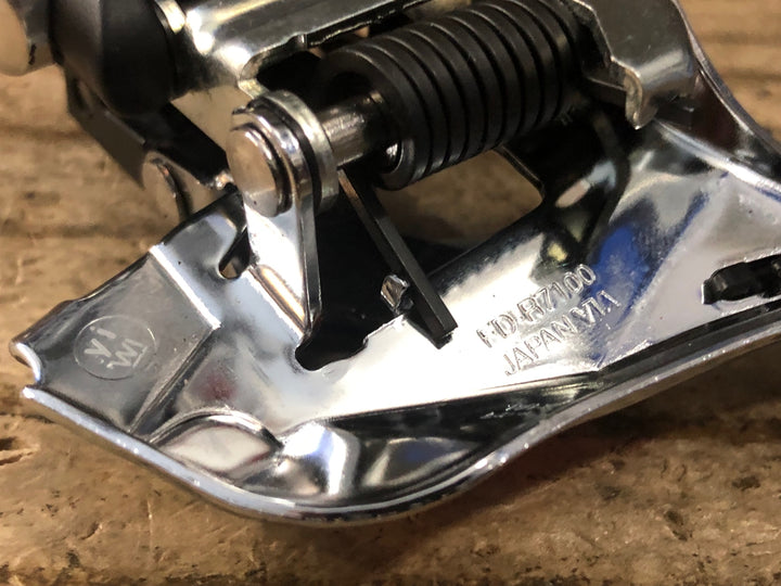 JU489 シマノ SHIMANO 105 FD-R7100 フロントディレイラー 直付け