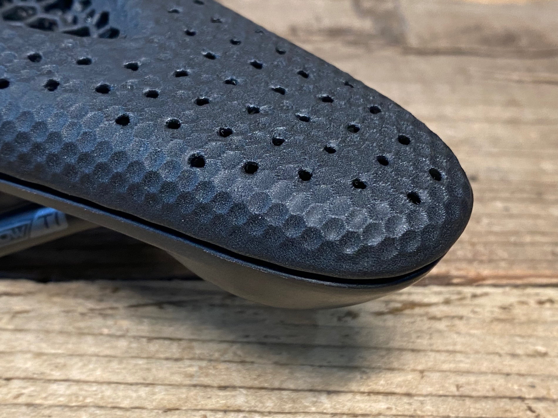 JK601 スペシャライズド SPECIALIZED POWER PRO MIRROR サドル 黒