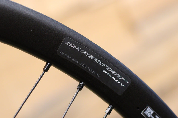 カンパニョーロ CAMPAGNOLO シロッコ SCIROCCO DB アルミ チューブレスレディ ホイールセット シマノ 12/11S 【立川店】