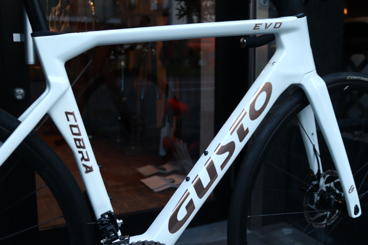 グスト GUSTO コブラ エヴォ COBRA EVO 2024モデル Mサイズ シマノ 105