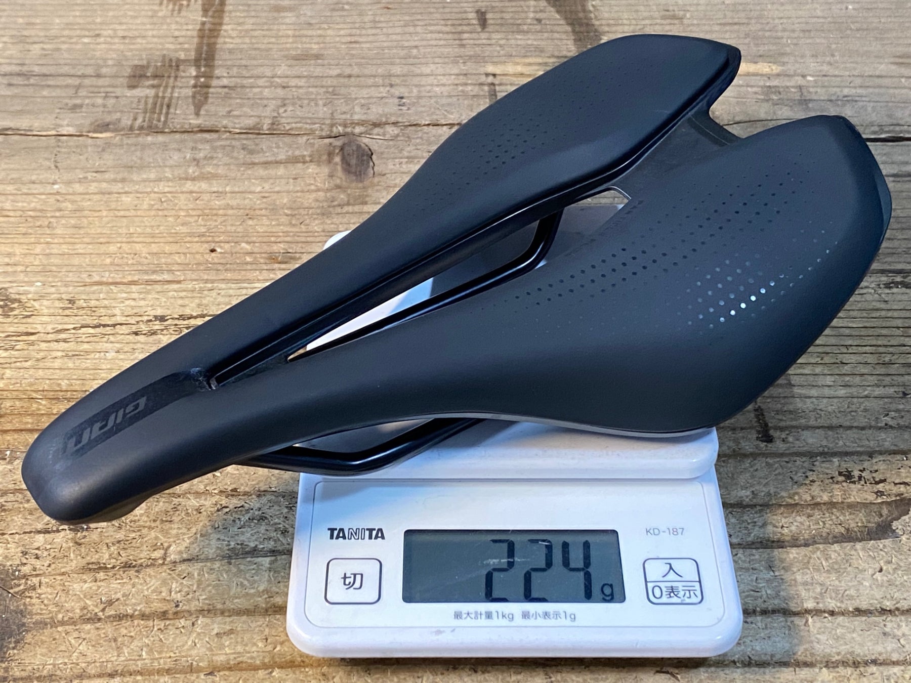 JX811 ジャイアント GIANT FLEET SL サドル 黒 SSTレール 140mm – BICI